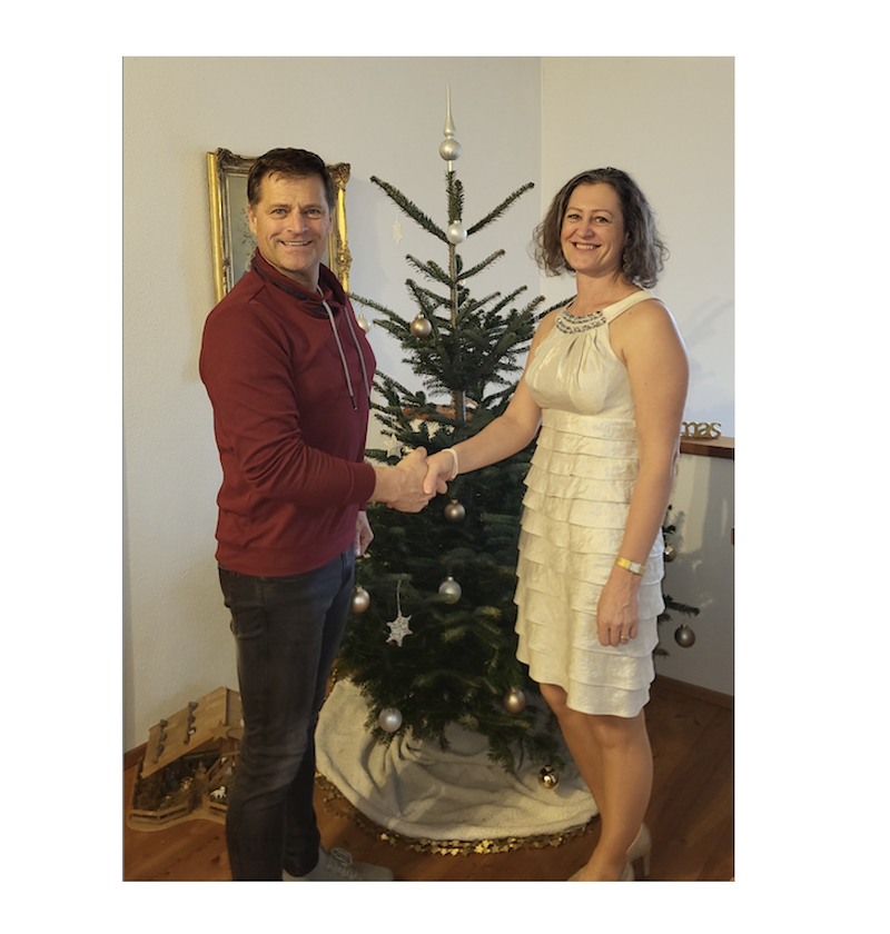 MOHIK Gewinnerin des Weihnachtsbaum s 2025.